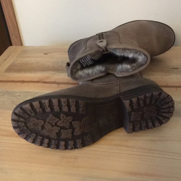 ABEO Gray Leather Booties - Picture 3 of 4